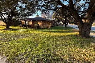 6533 Riviera Dr, North Richland Hills, TX 76180 - Photo 9