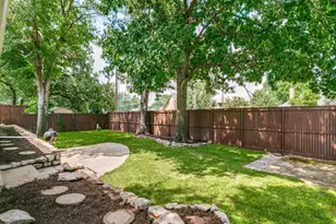 1605 Bedford Oaks Dr, Bedford, TX 76021 - Photo 21
