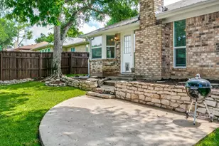 1605 Bedford Oaks Dr, Bedford, TX 76021 - Photo 21