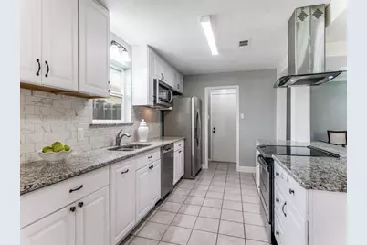 1605 Bedford Oaks Drive, Bedford, TX 76021 - Photo 11