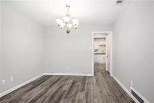 2808 Golfing Green Dr, Farmers Branch, TX 75234 - Photo 5