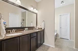 2417 Michelle Creek Dr, Little Elm, TX 75068 - Photo 23