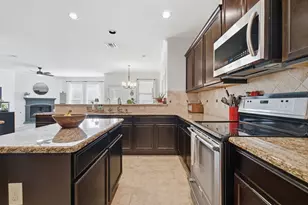 2417 Michelle Creek Dr, Little Elm, TX 75068 - Photo 11