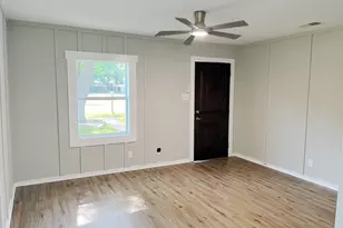 1111 S Taylor St, Gainesville, TX 76240 - Photo 11