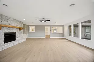 1310 Carroll Dr, Garland, TX 75041 - Photo 9