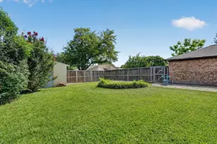 1502 Meadow Glen St, Richardson, TX 75081 - Photo 29