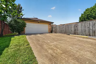 1502 Meadow Glen Street, Richardson, TX 75081 - Photo 33