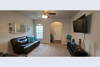 1429 Gallina Trail, Fort Worth, TX 76119 - Photo 3