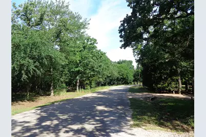 5525 Cedar Oaks Road, Grandview, TX 76050 - Photo 37