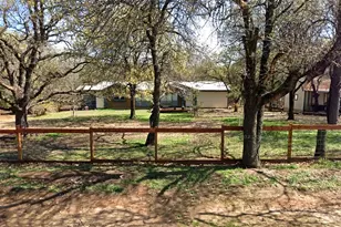 5525 Cedar Oaks Rd, Grandview, TX 76050 - Photo 27