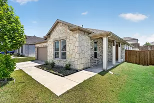 976 Brock Dr, Aubrey, TX 76227 - Photo 3