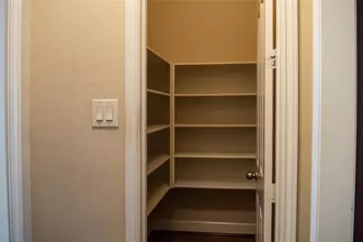 2410 Knight Street, Dallas, TX 75219 - Photo 11
