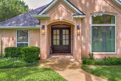 812 Greenbriar Drive, Keller, TX 76248 - Photo 3
