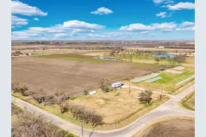 1920 Moseley Road, Ennis, TX 75119 - Photo 11