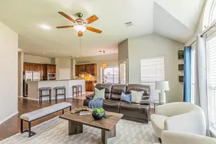 1426 Ranch Hill Dr, Irving, TX 75063 - Photo 37