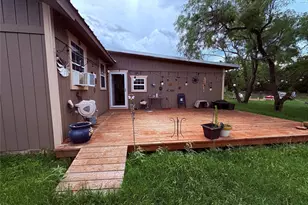 1117 N Tiffin Rd, Ranger, TX 76470 - Photo 5