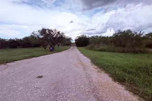 1117 N Tiffin Rd, Ranger, TX 76470 - Photo 7
