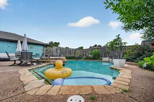 10015 Chimney Hill Ln, Dallas, TX 75243 - Photo 31