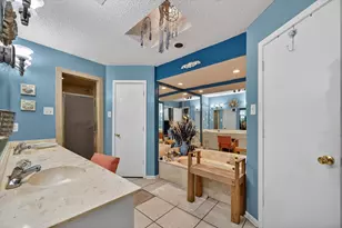 10015 Chimney Hill Ln, Dallas, TX 75243 - Photo 21
