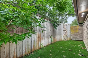 10015 Chimney Hill Ln, Dallas, TX 75243 - Photo 37