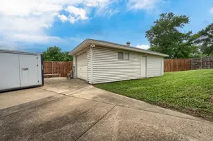 106 Waits Cir, Garland, TX 75043 - Photo 29