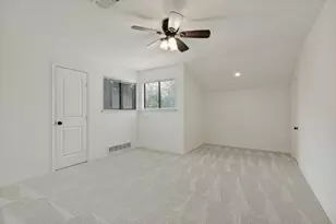 7412 Lochwood Ct, Fort Worth, TX 76179 - Photo 19