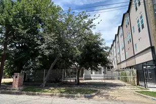 731 W 10th St, Dallas, TX 75208 - Photo 3