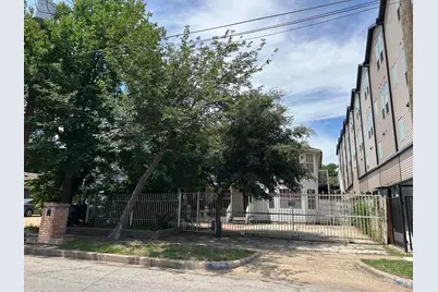 731 W 10th Street, Dallas, TX 75208 - Photo 11