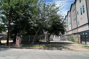 731 W 10th St, Dallas, TX 75208 - Photo 9