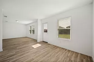 882 Breakwater Dr, Princeton, TX 75407 - Photo 11
