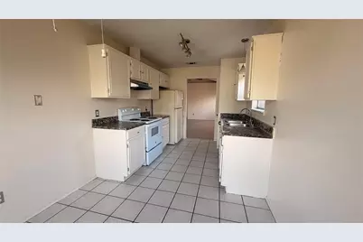 6202 Tidewater Drive, Arlington, TX 76018 - Photo 11