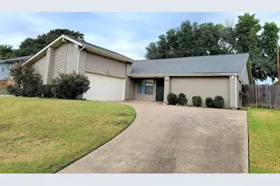 213 Springridge Lane, Euless, TX 76039 - Photo 1