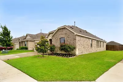 2100 Whispering Sage Boulevard, Royse City, TX 75189 - Photo 3