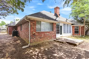 3812 Gentle Springs Dr, Arlington, TX 76001 - Photo 27