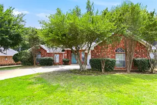 3812 Gentle Springs Dr, Arlington, TX 76001 - Photo 1