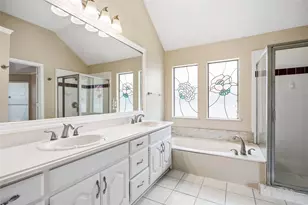 3812 Gentle Springs Dr, Arlington, TX 76001 - Photo 17