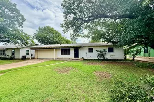 105 Ragland St, Graham, TX 76450 - Photo 35