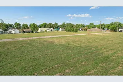 715 W Sears, Denison, TX 75020 - Photo 17