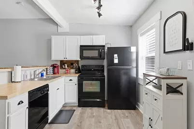2320 Mistletoe, Waco, TX 76706 - Photo 3