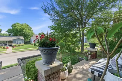 3850 Harley Avenue, Fort Worth, TX 76107 - Photo 3