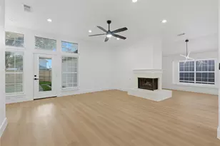 7034 Lo Chalmers Ln, Garland, TX 75043 - Photo 7