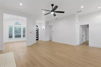 7034 Lo Chalmers Lane, Garland, TX 75043 - Photo 9
