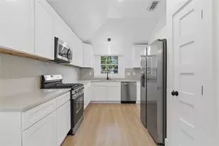 7034 Lo Chalmers Ln, Garland, TX 75043 - Photo 11