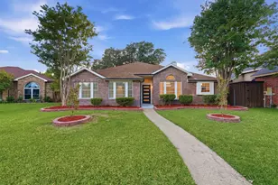 7034 Lo Chalmers Ln, Garland, TX 75043 - Photo 1