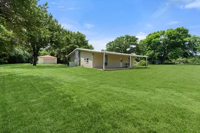 126 Smallwood Court, Springtown, TX 76082 - Photo 23