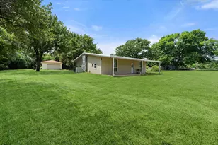 126 Smallwood Ct, Springtown, TX 76082 - Photo 21