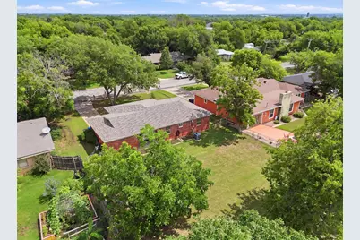 807 Elizabeth Boulevard, Granbury, TX 76048 - Photo 35