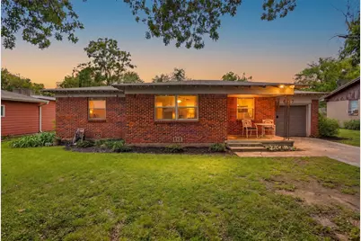 807 Elizabeth Boulevard, Granbury, TX 76048 - Photo 1