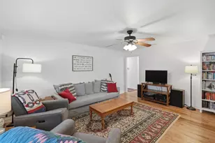 807 Elizabeth Blvd, Granbury, TX 76048 - Photo 7