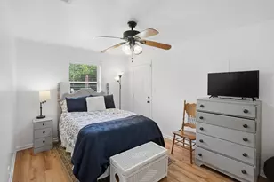 807 Elizabeth Blvd, Granbury, TX 76048 - Photo 25
